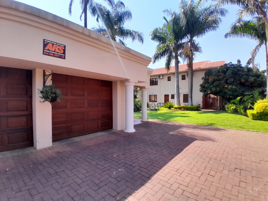 4 Bedroom Property for Sale in Bodorp North West
